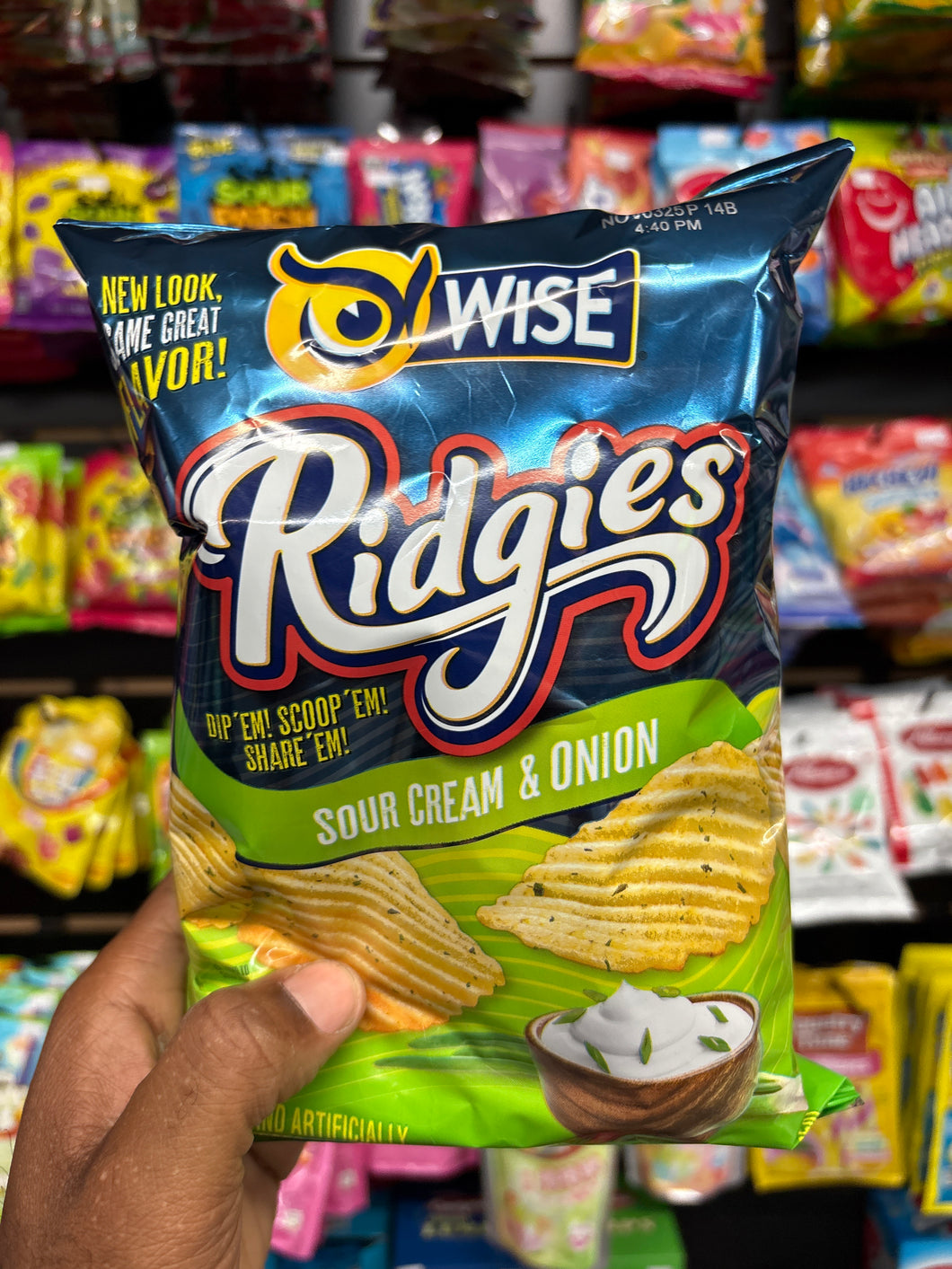 Wise Sour Cream & Onion Chips (USA)