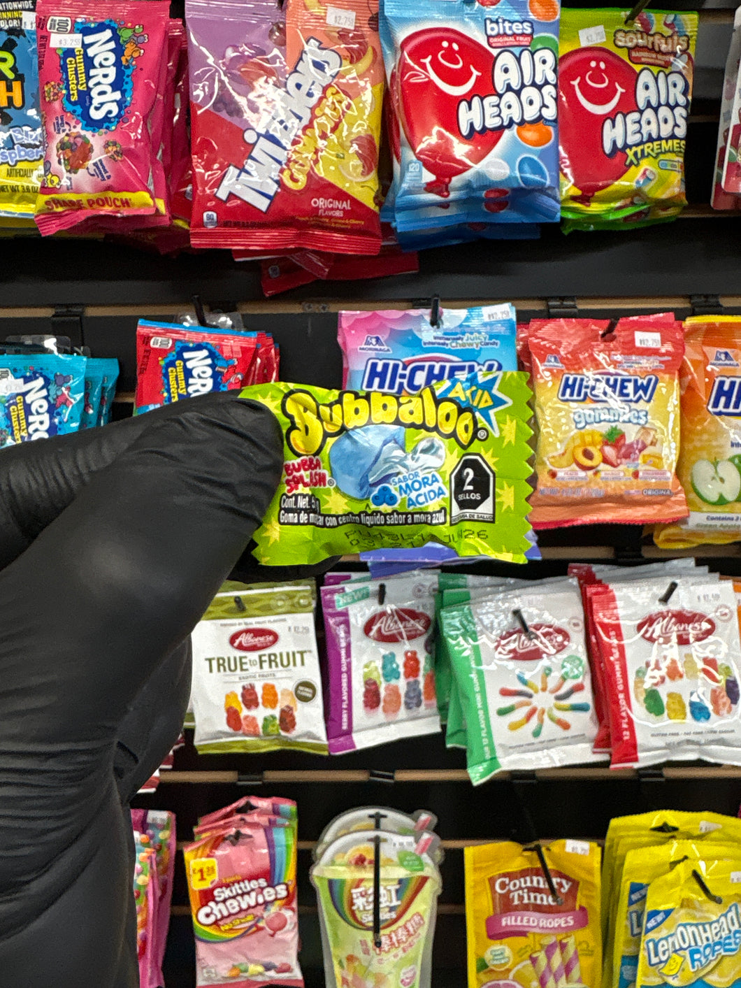 Bubbaloo Sour Blueberry Gum (Mexico)