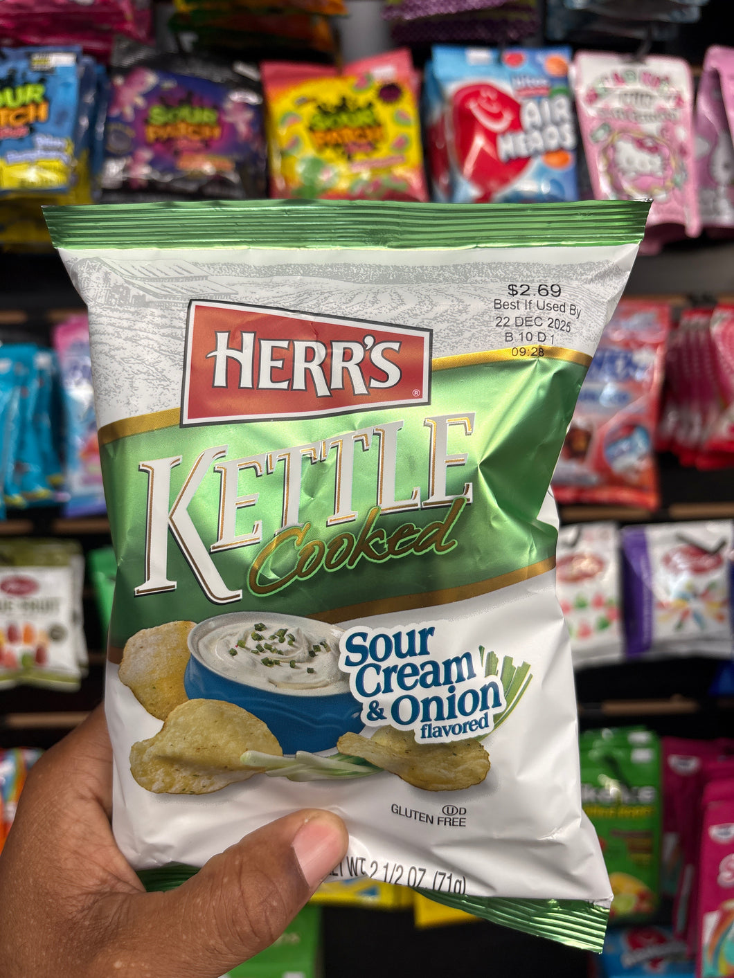 Herr’s Kettle Cooked Sour Cream (USA)