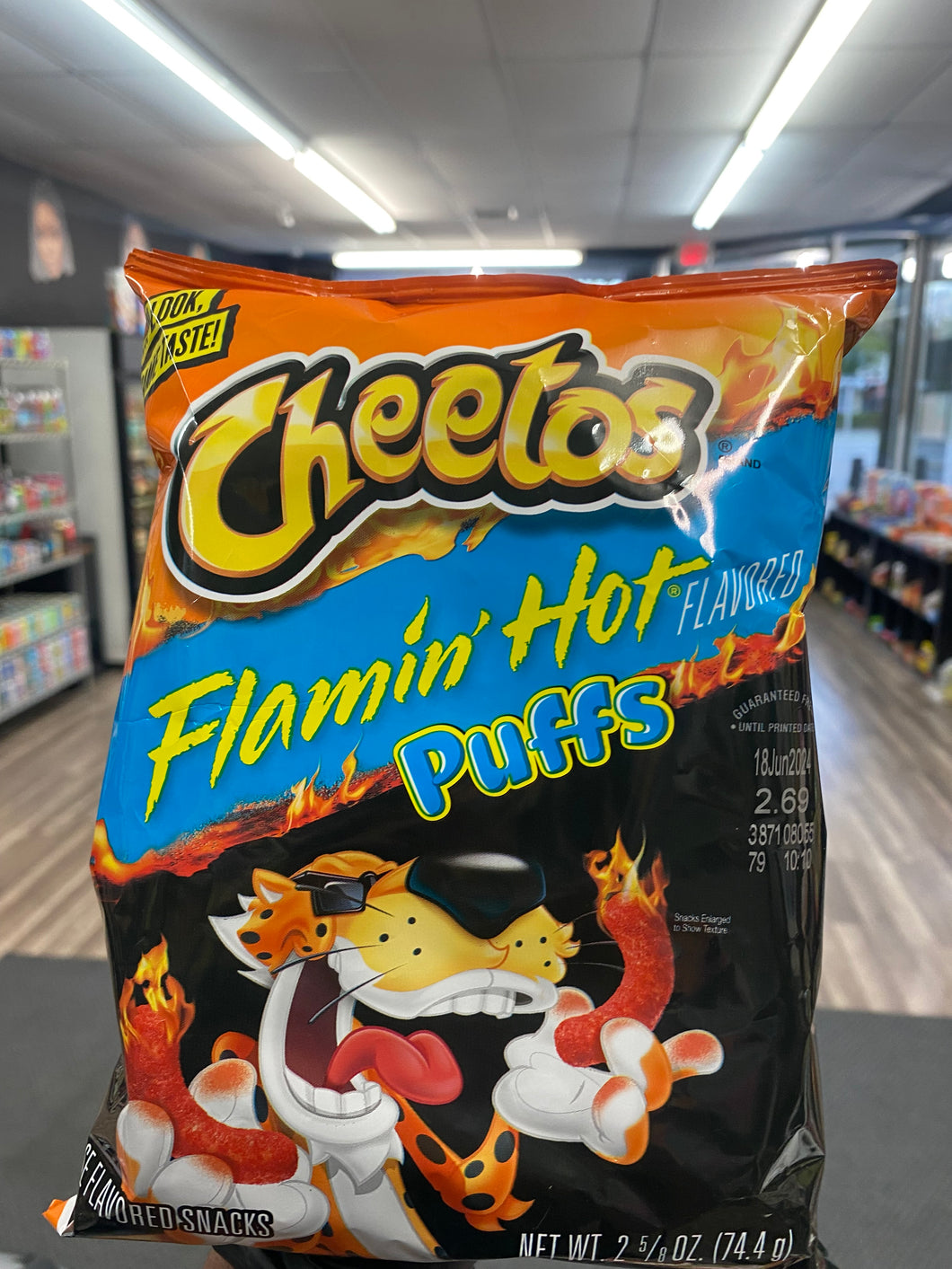 Cheetos Flamin Hot Puffs(USA)