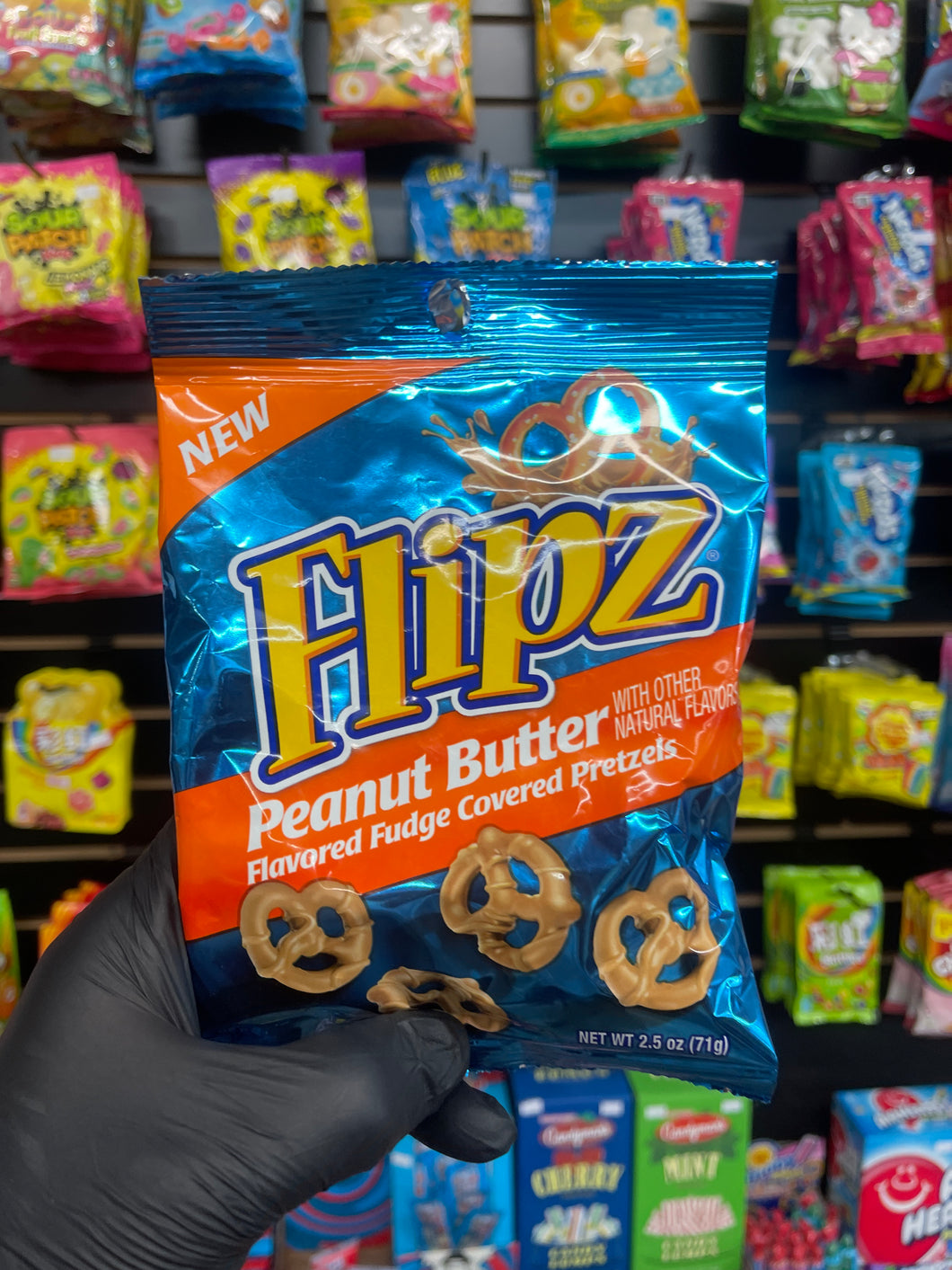 Flipz Peanut Butter Flavored Fudge Covered Pretzels (USA)