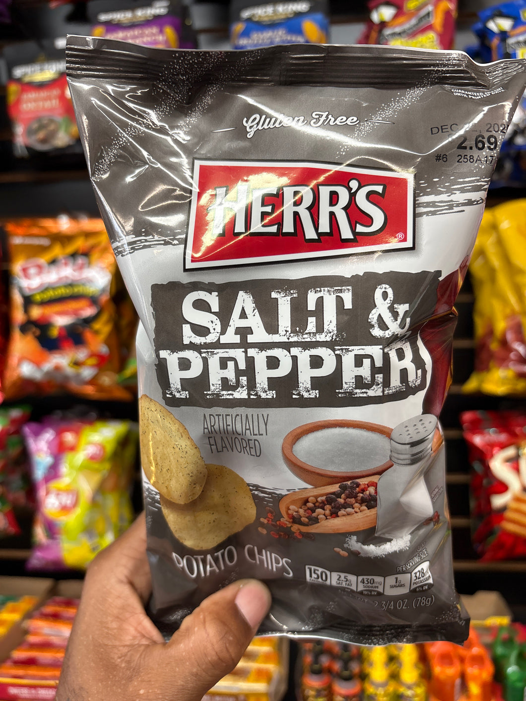 Herr’s Salt & Pepper Potato Chips (USA)