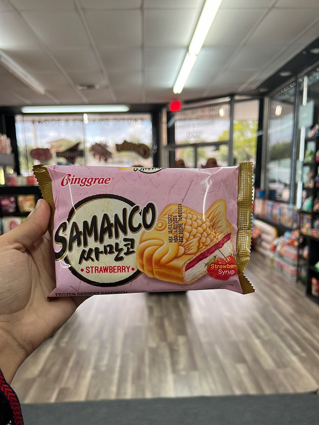 Samanco Strawberry Taiyaki Ice Cream (Korea) -LOCAL PICKUP ONLY