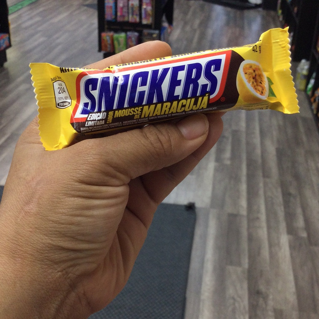 Snickers w/Passion fruit Mousse (Brazil)